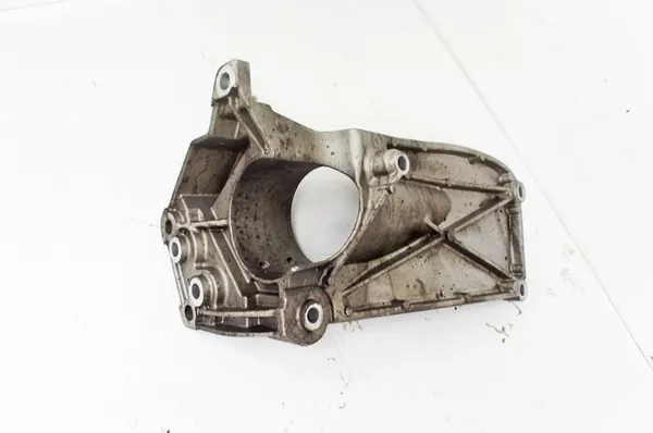 Motorsteun Volvo XC40 D3 UK426+ image 5