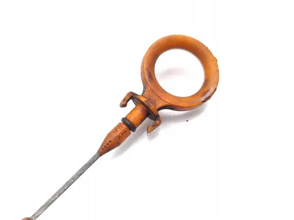 VW Golf Oljenivåsticka 2.0 FSI 2007 06F115611E image 6