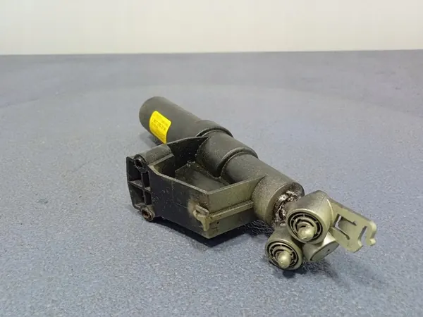 VOLVO S40 II V50 Rechter Koplampreiniger 30699012 image 3