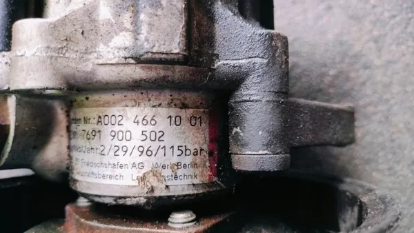 Pompe de direction assistée Mercedes OEM A0024661001 image 3