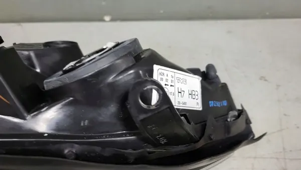 TYC Oikea Etuvalaisin Opel Astra G image 6