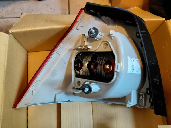 Höger bakljus VW Golf 5 (2004-2009) TYC image 4