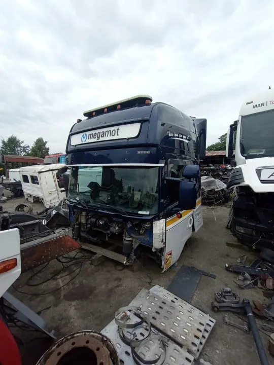 Scania R 420 Highline cabineframe - Gebruikte staat image 2