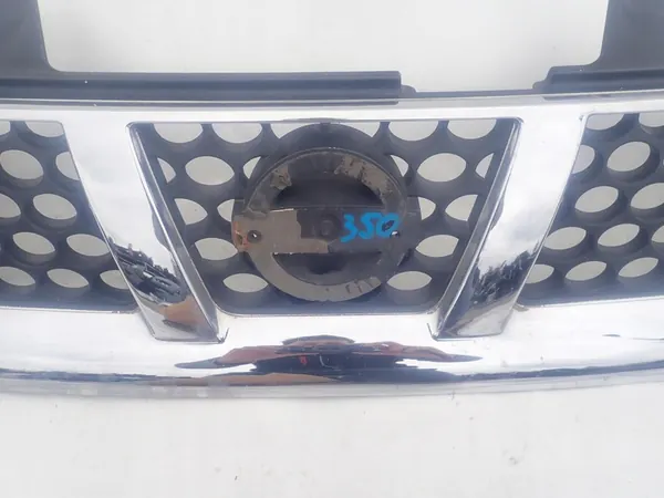 Nissan Navara D22 02-05 Grill image 4