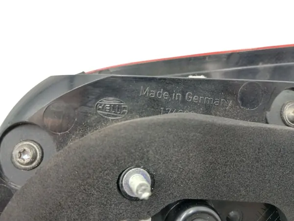 Volkswagen OE 5K0945093AB Luz Trasera Izquierda image 3