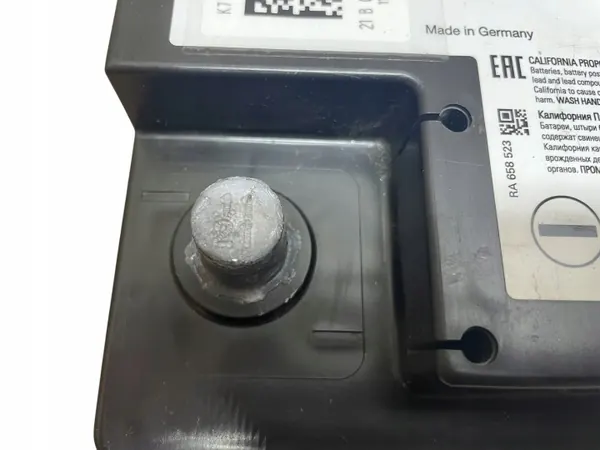 Batterie AGM OEM 6806752 92Ah 850A pour BMW image 3