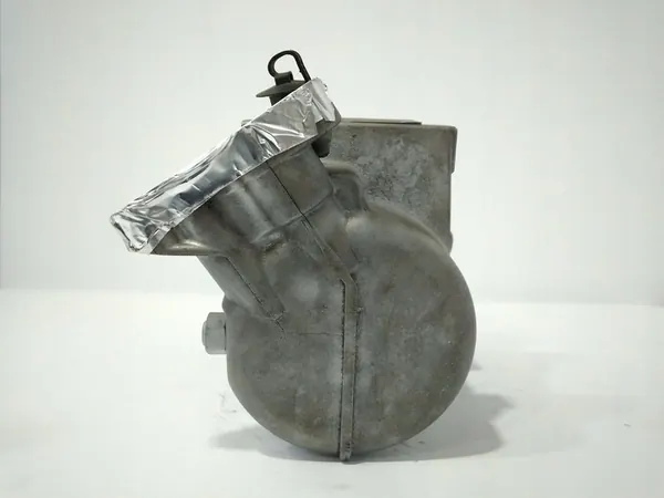 Ilmastointikompressori Renault Fluence Dacia Duster Nissan Juke image 3