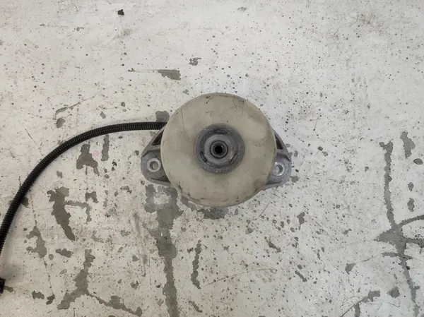 Soporte de motor derecho Mercedes Clase S W222 3.0 V6 image 2