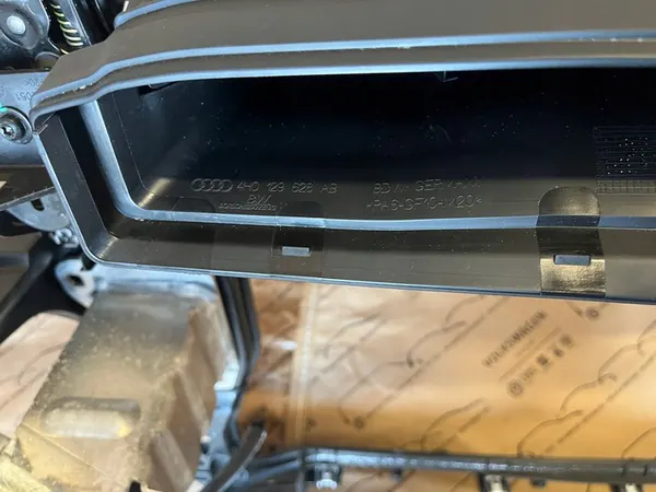 AUDI A8 D4 3.0 TDI Feixe Frontal 4H0121333D image 7