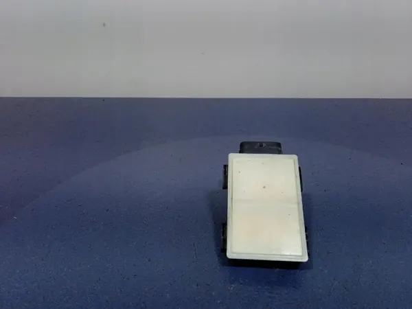BMW X5 G05 Filassistent Radar Sensor 5A1BCD8 image 2
