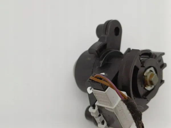 BMW E46 FL Sedan contactsleutelset OEM DRC100382 image 4
