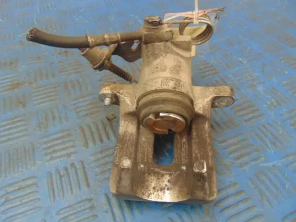 Oikea takajarrusatula Volkswagen Passat B5 Lift 1.9TDI CZH1211 image 3