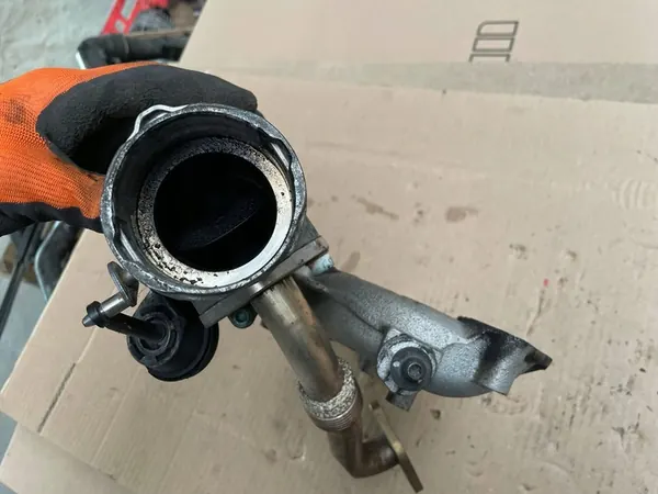 Coletor de admissão EGR Volkswagen Caddy 1.9 TDI image 5