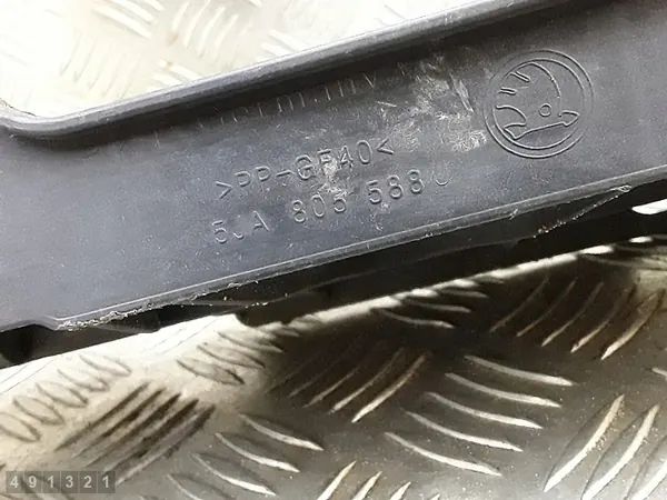 Clip frontal Skoda Rapid 2013 5ja805588j image 6