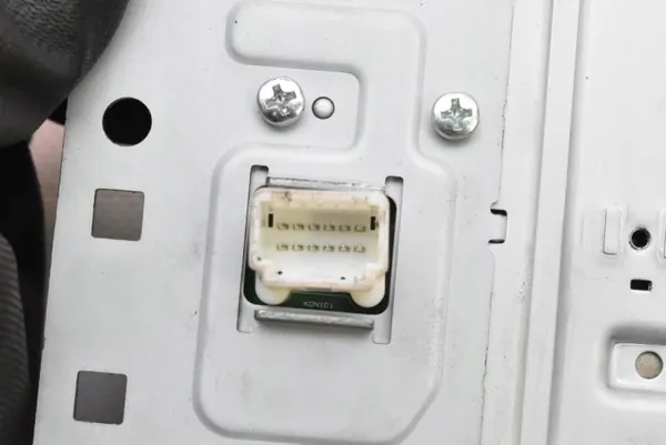 Panel de radio OEM 96525-P1010WK para Kia Sportage image 9