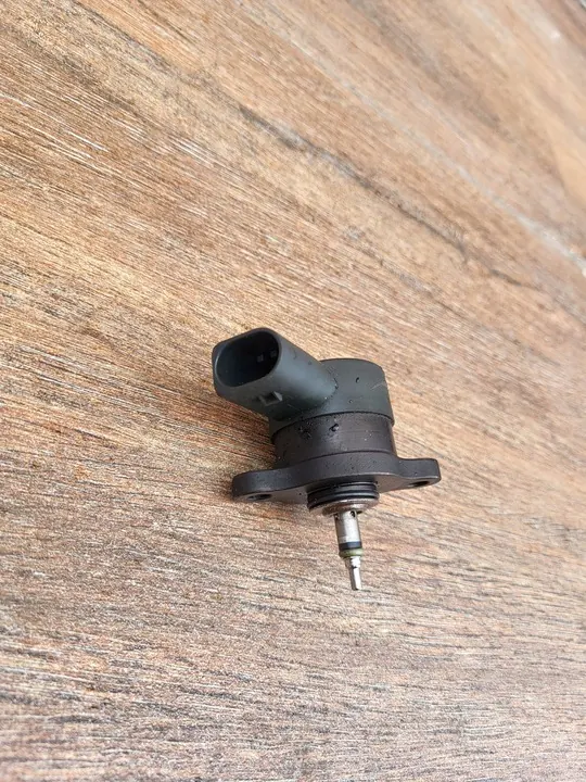 JEEP GRAND CHEROKEE WJ 99-04 2.7 CRD Kraftstoffdruckventil A6110780549 image 3