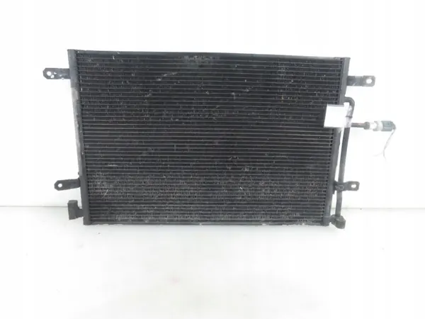 Condenseur AC d'occasion OEM 8E0260401Q Audi image 7