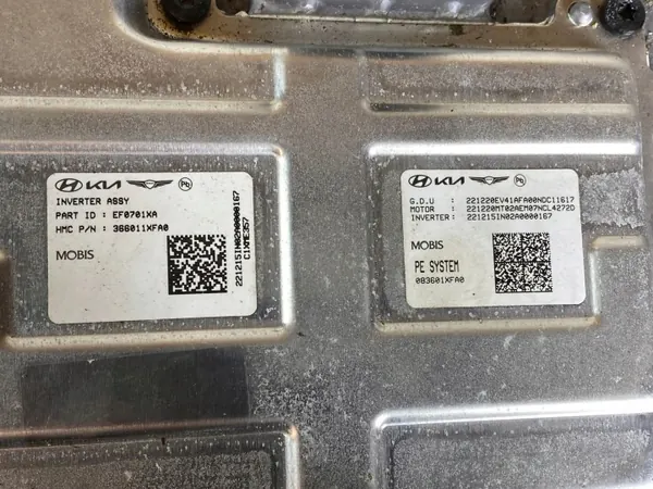Motor elétrico Kia EV6 OEM 366011XFA0 - Usado image 3