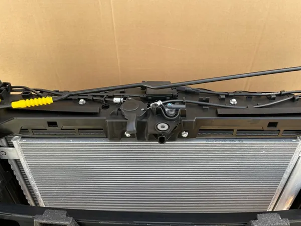 Frontträger Kühler Audi A1 S1 1.5 TSI OEM 82A805588 image 3