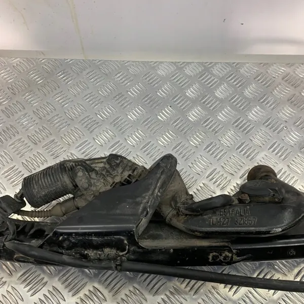 Engate Reboque VW Tiguan II OEM 5NA803881F - Usado image 8