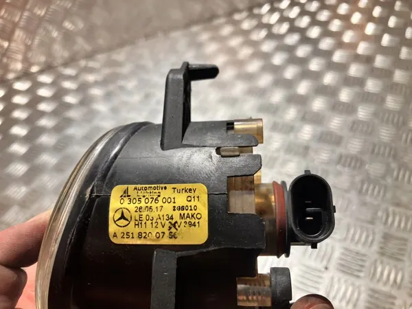 Halogenivalo Vasen Etu Mercedes GLA OEM A2518200756 image 3