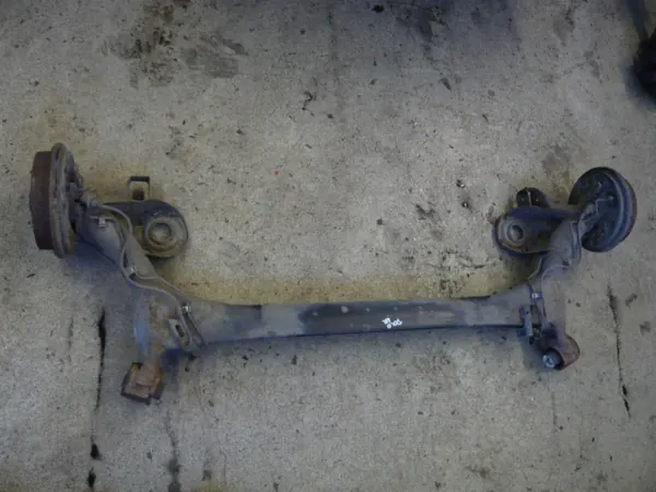 Hinterachsschwinge Komplettsatz OEM 6R für VW Polo image 2