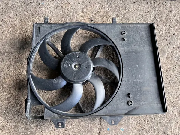 Tuulettaja Citroen C3 Peugeot 208, OEM 9801559180 image 2
