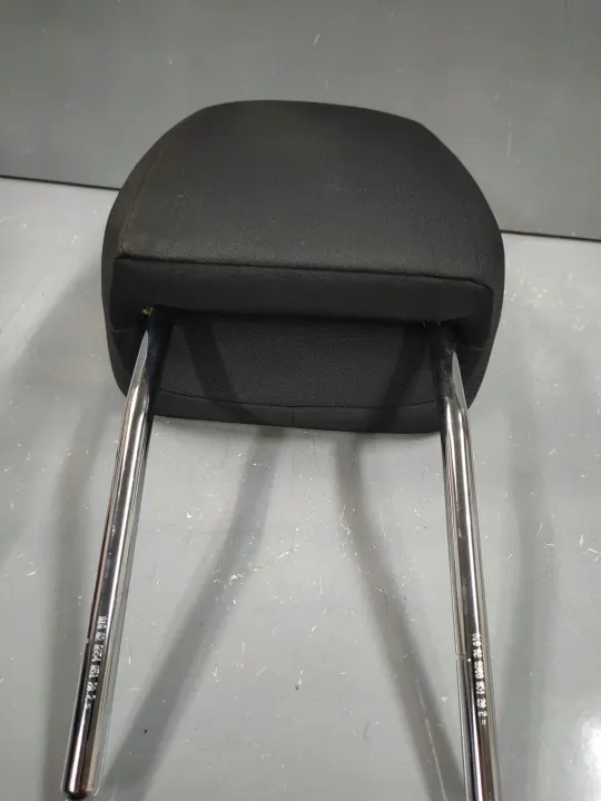 Skoda Octavia 4 Pääntuki OEM 5E3881903L Etuistuin image 8