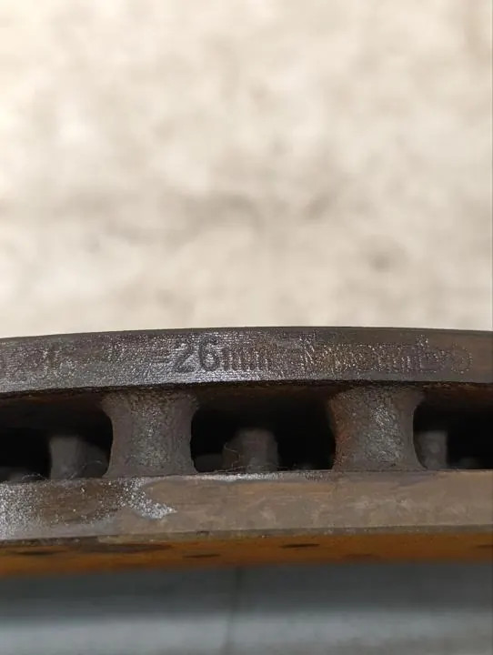 Maserati Remschijf OEM 2284110K Achter Gebruikt image 8