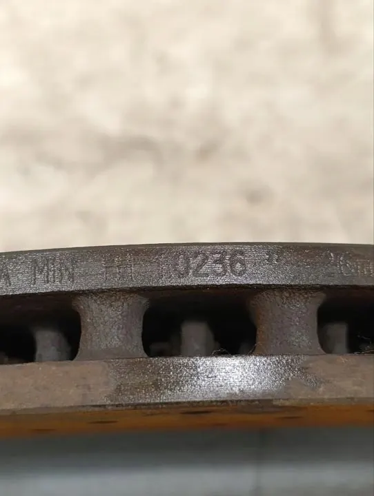 Maserati Remschijf OEM 2284110K Achter Gebruikt image 9