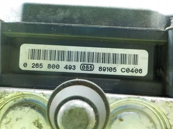 Bomba ABS Fiat OEM 56110-79J00 Estado Usado image 5