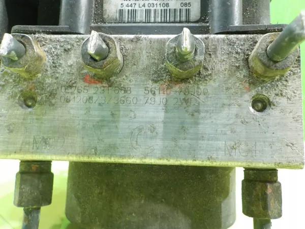 Bomba ABS Fiat OEM 56110-79J00 Estado Usado image 6