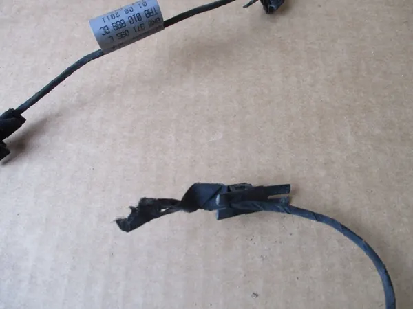 Audi A4 B8 Etukytkin OE 8K0971095E image 2