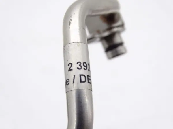 OEM 2392093 Vasen turboöljyputki BMW 7-sarjalle image 3
