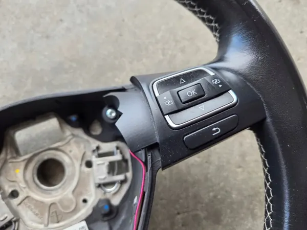 VW T5 LIFT multifunktionsläderratt OEM image 3