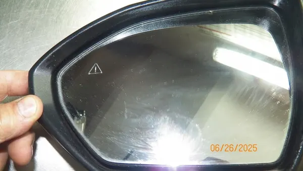 HYUNDAI TUCSON IV 2021 2022 Vasemman Puolen Peili 10-Pin image 4