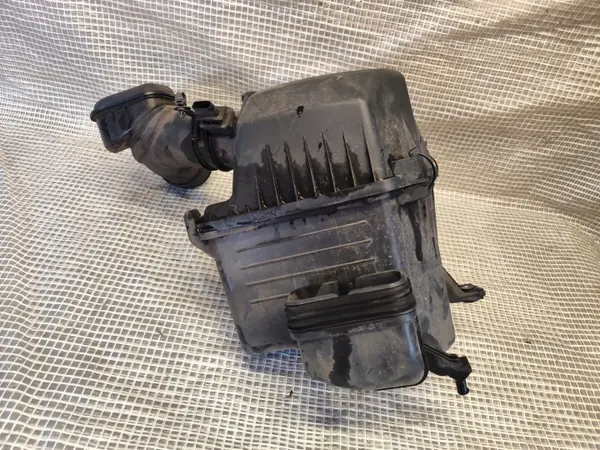 Hyundai IX35 Luftfiltergehäuse OEM 28110-2Y300 image 4