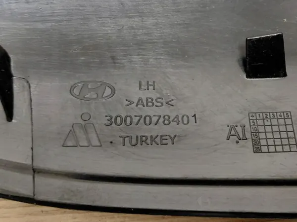 Hyundai I20 II Vasen Peilin Kansi OEM - Käytetty image 5