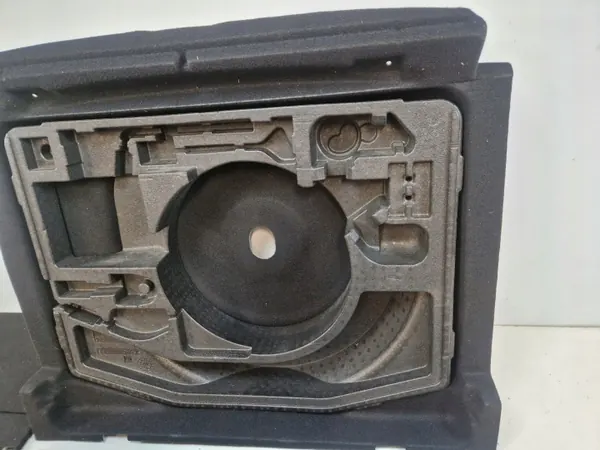 Mazda CX-30 taka tavaratilan pohja OEM DFR5-V0-589 image 4