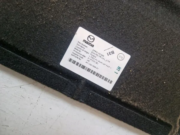 Mazda CX-30 taka tavaratilan pohja OEM DFR5-V0-589 image 8