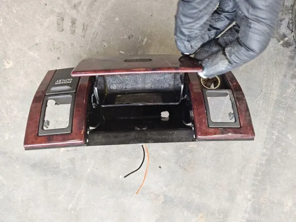 Cinzeiro Jeep Grand Cherokee WJ OEM 22222222 image 3