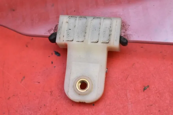 Vitre latérale gauche avant OEM mamAUTO-1047272- image 3