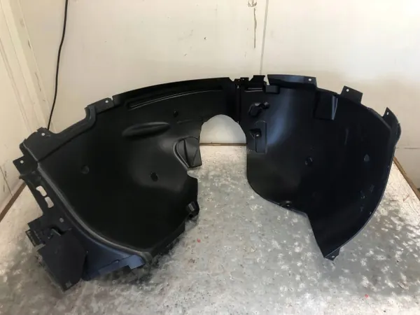 OEM 81M821172BILI Aleta Delantera Derecha Audi Q2 image 4