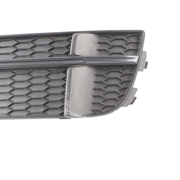 Audi A3 etupuskurin oikea ritilä OEM 8V3807682N image 3