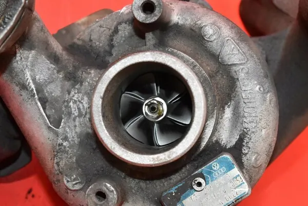 Turboaggregat 038253010D Skoda Octavia 2 1.9 TDI image 8