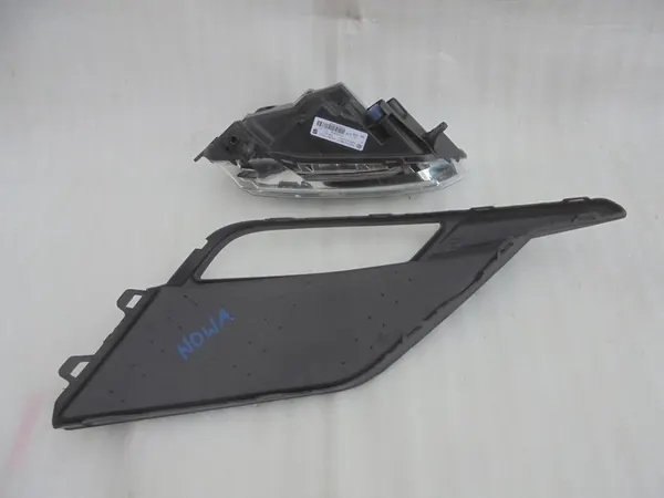 Grade Halógena LED Esquerda Seat Leon 3 FR Lift 5F image 3