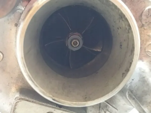 Turboaggregat 1.9 TDI VW Volkswagen Caddy III image 3