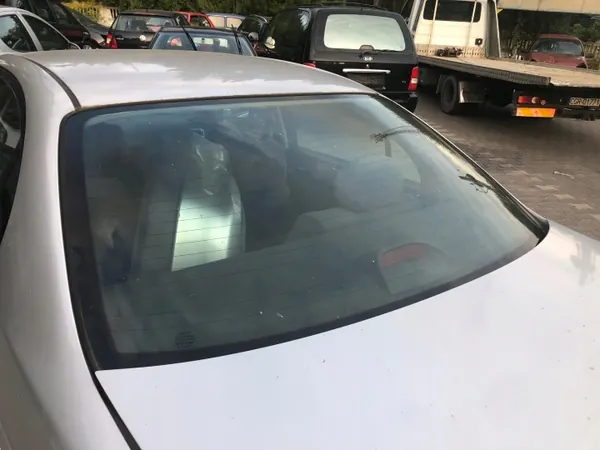 Cristal de carrocería trasero OEM 0M0M para Avensis T22 image 3