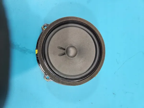 Kaiutin OEM 96330-J7000 Kia Ceed III 2018- image 2