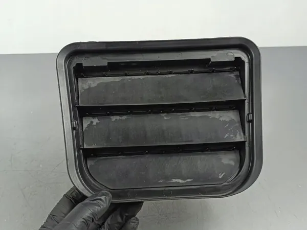 Polestar 2 Lüftungsgitter OEM FOB39214 - Gebraucht image 2
